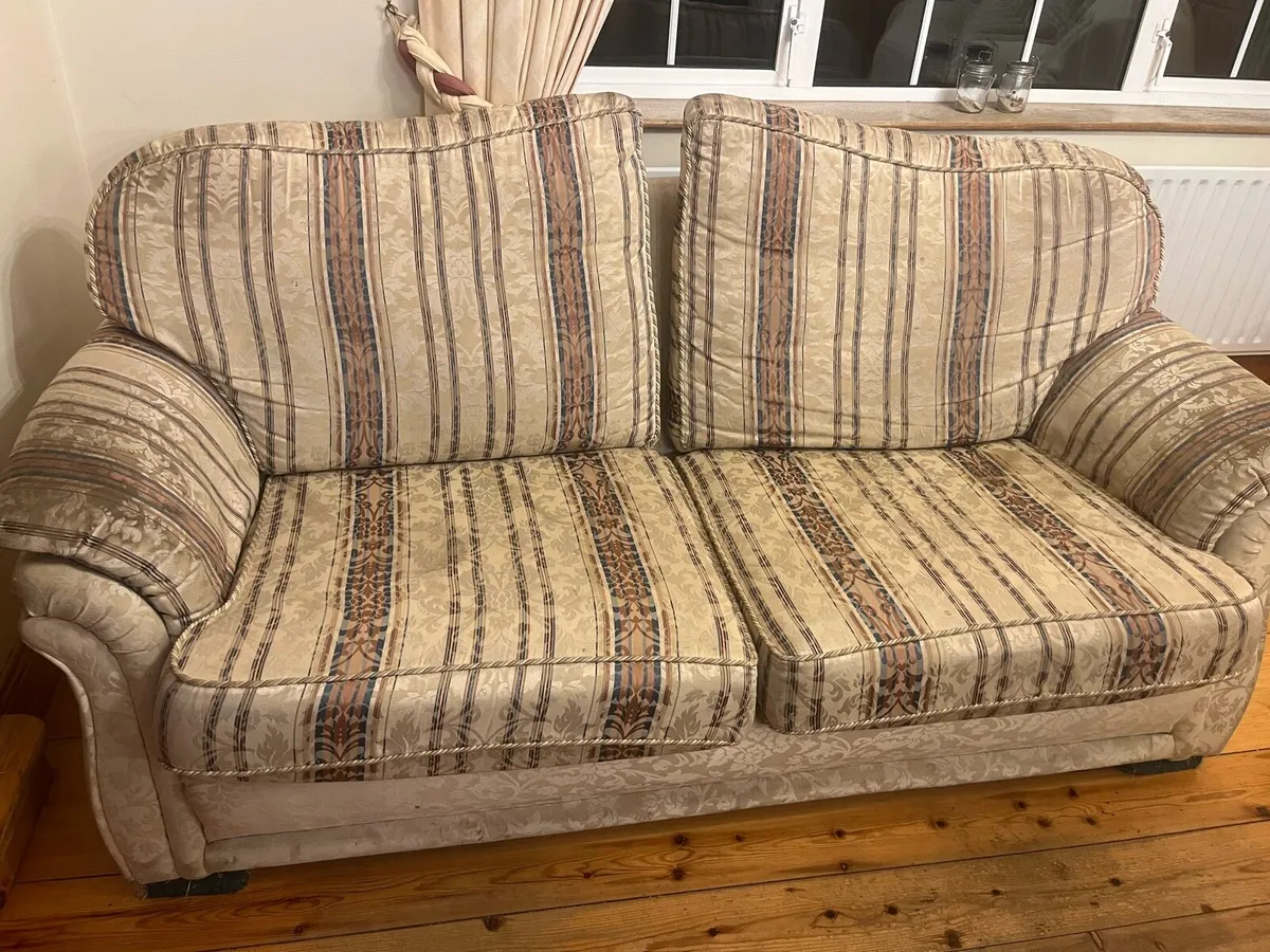 Sofa Set - Image 1