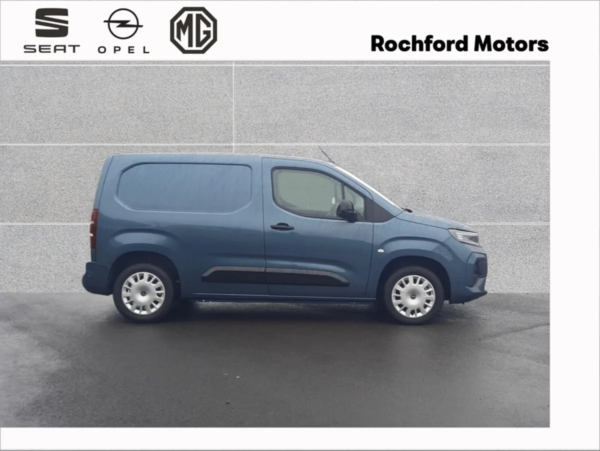 Opel Combo L1H1 Sportive 1.5 130HP AUTO - Image 3