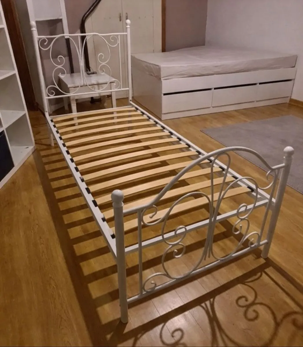 Full length single bed. - Image 3