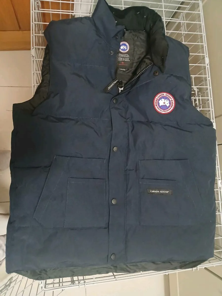 Canada Goose Freestyle Crew gilet size L - Image 1
