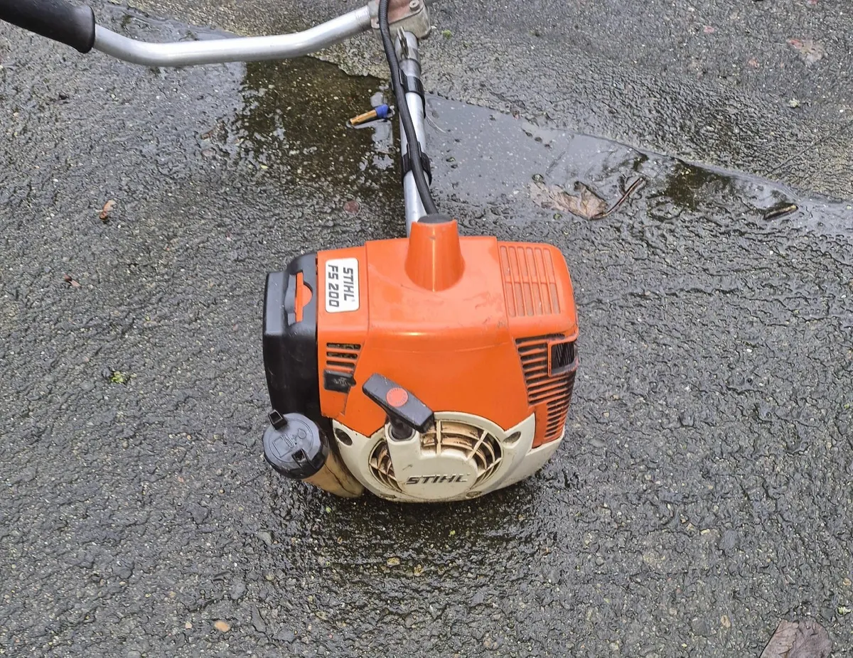 Stihl petrol fs 200 - Image 1