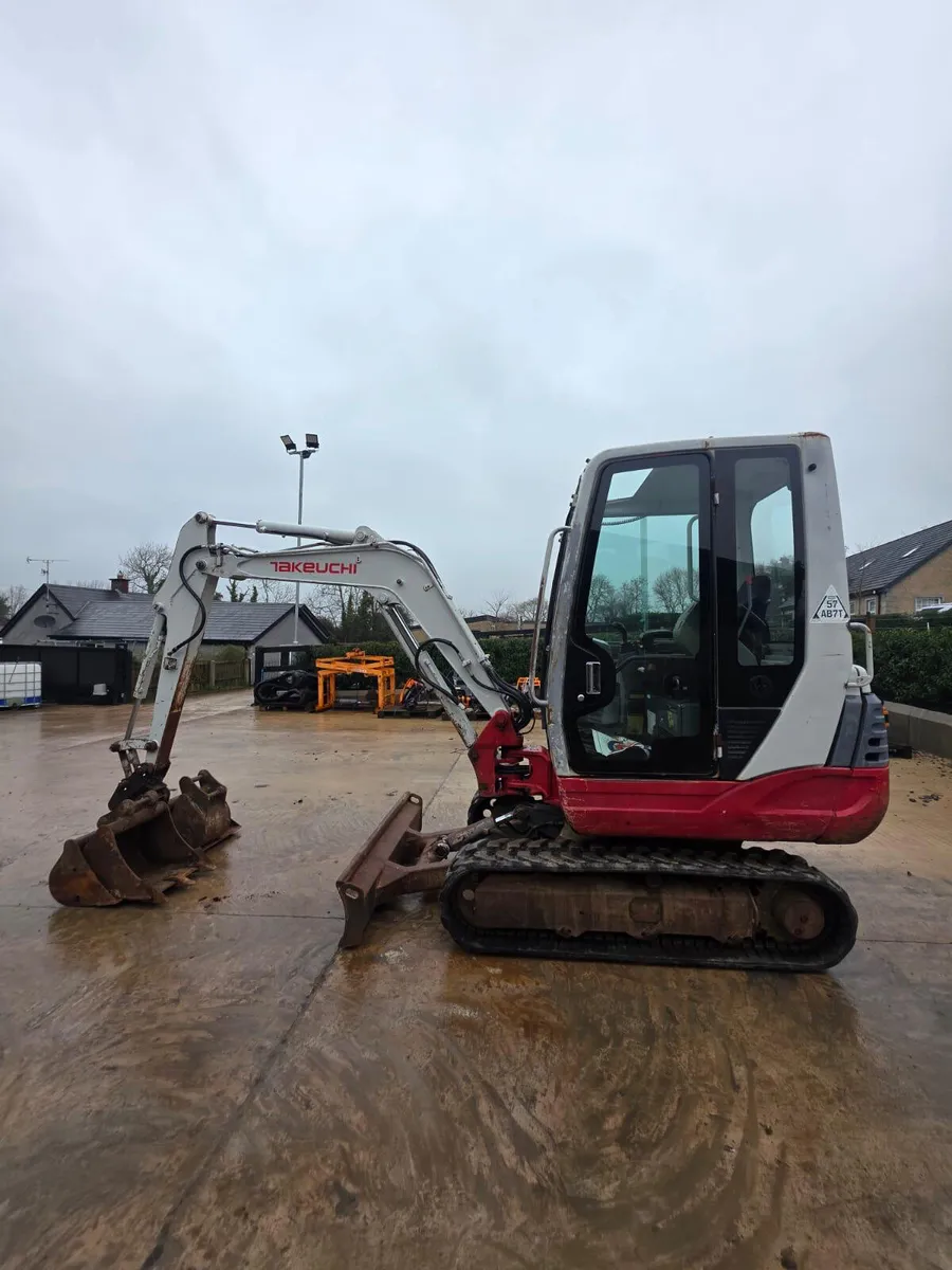 2009 TAKEUCHI TB228 - Image 4