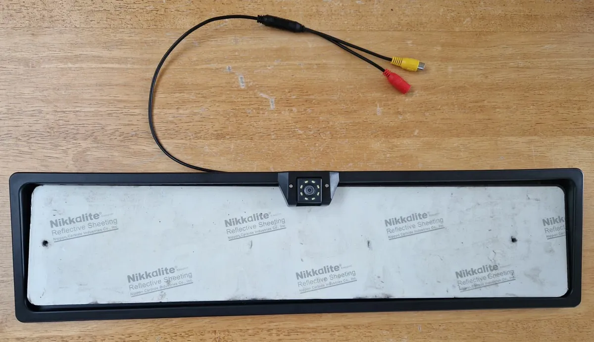 Registration Plate Frame with 12V Rear View Camera - Image 4