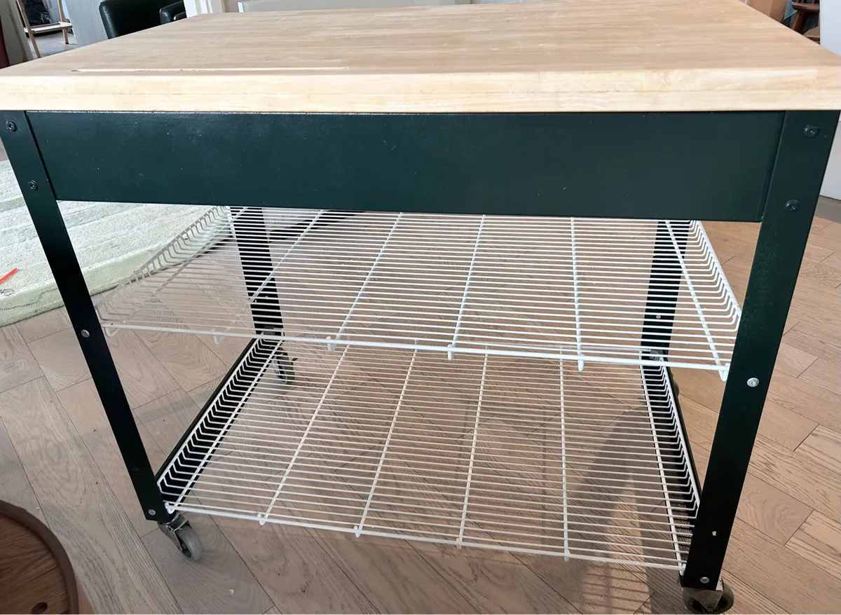 Kitchen island butchers block with drawers - Image 1