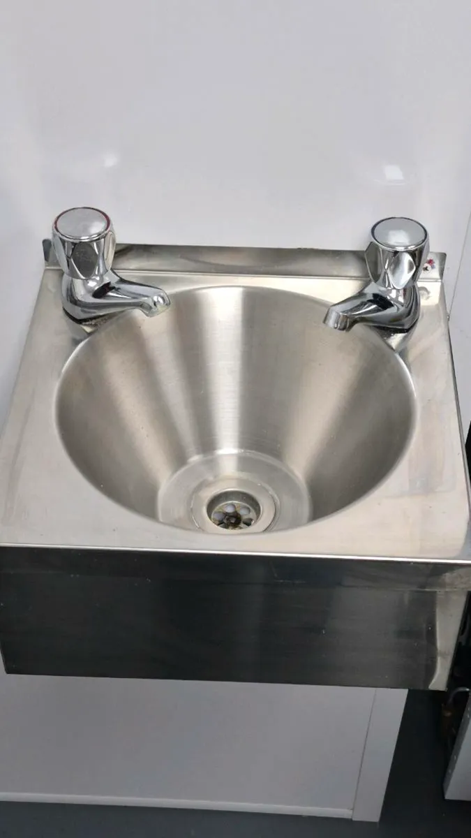 Stainless Steel catering kitchen fittings - Image 3