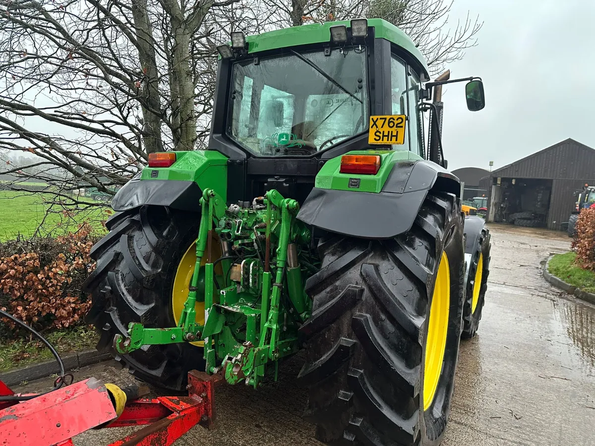 John Deere 6910 - Image 2