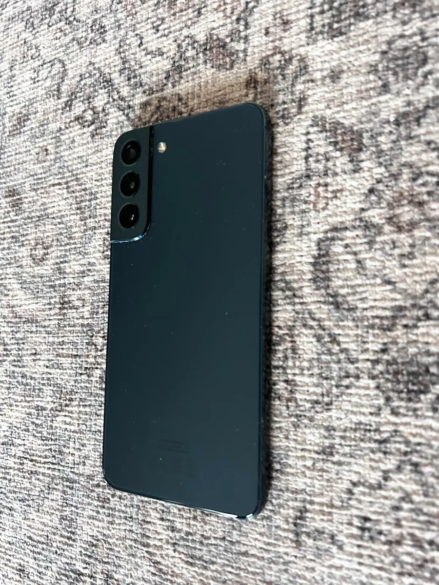 Samsung Galaxy S22+ - Image 2