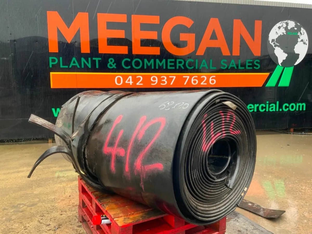 68" WIDE RUBBER CONVEYOR MATTING........412. - Image 1