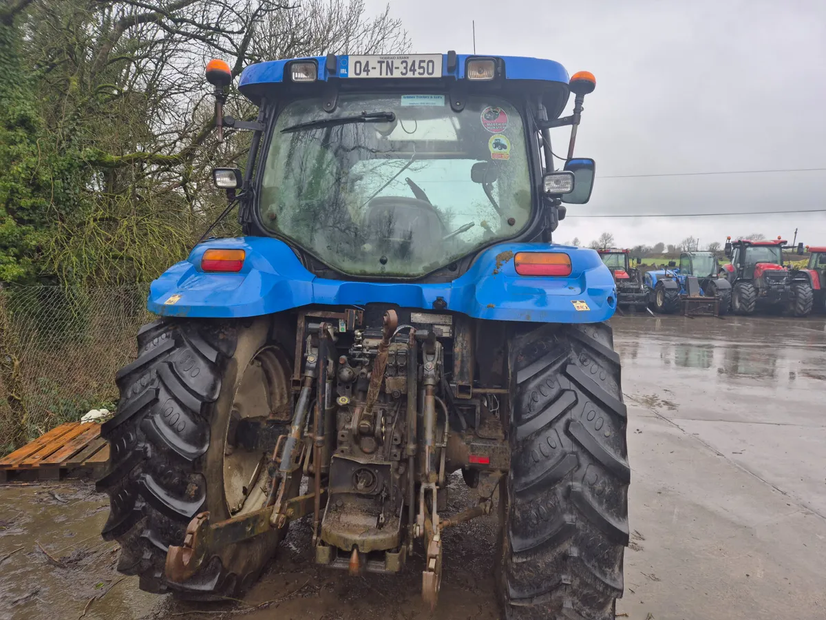 NEW HOLLAND TS100A & FRONT LOADER - Image 4