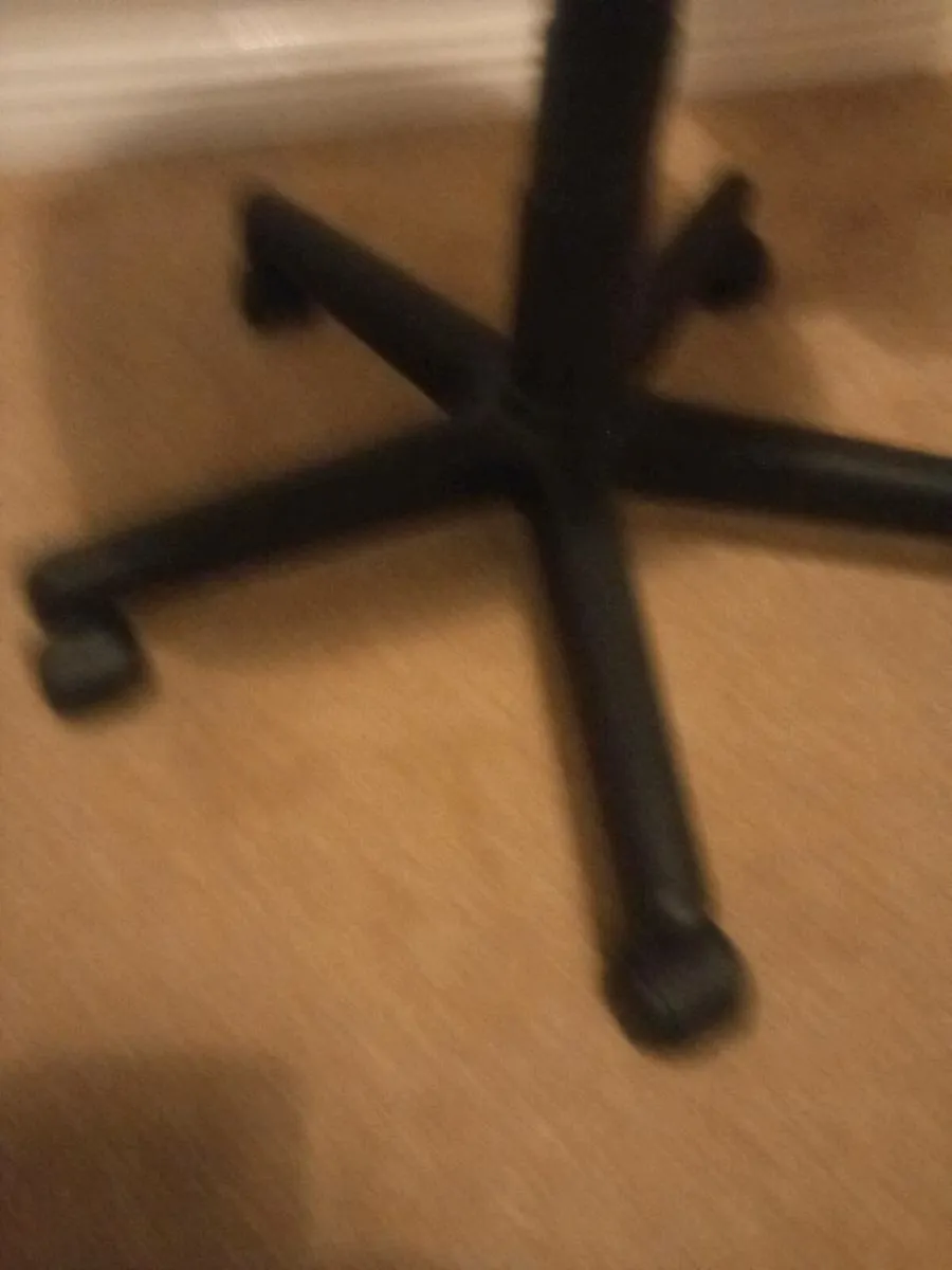 OFFICE.   SWIVEL.  CHAIR. - Image 3