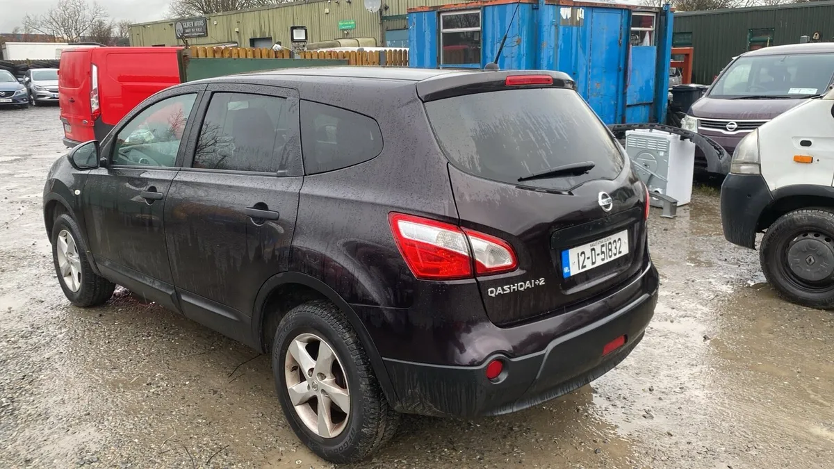 2012 Petrol Qashqai+2 - Image 4