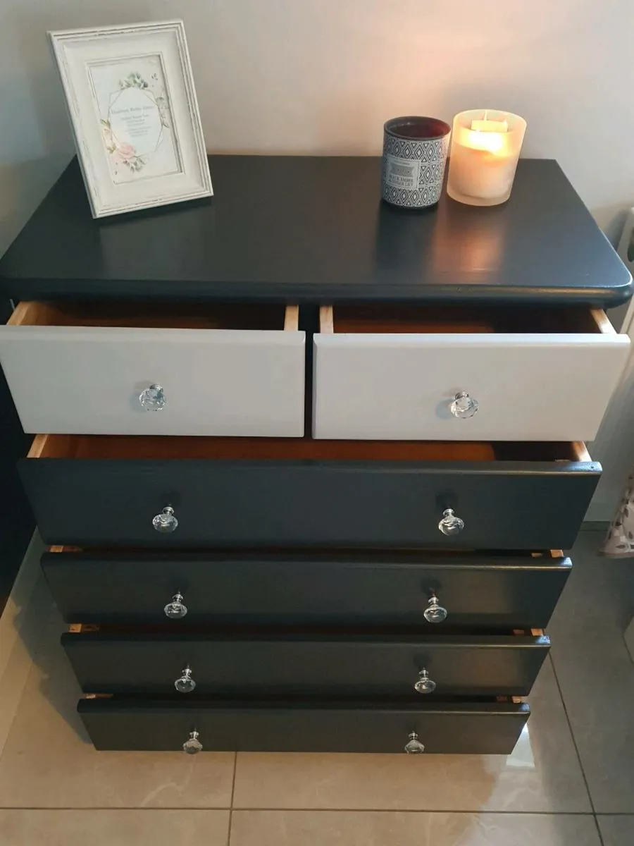 Chest of Drawers - Image 4