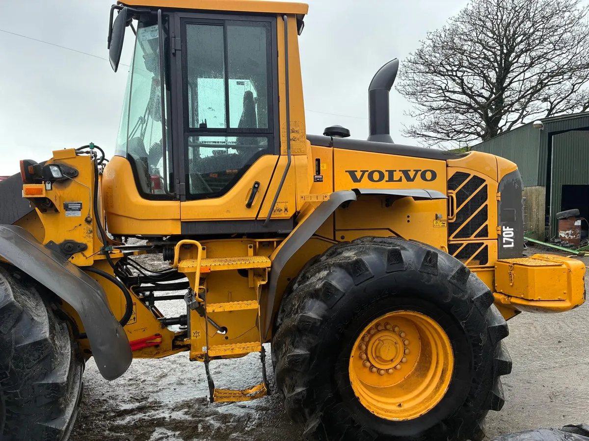 Volvo Loader - Image 4