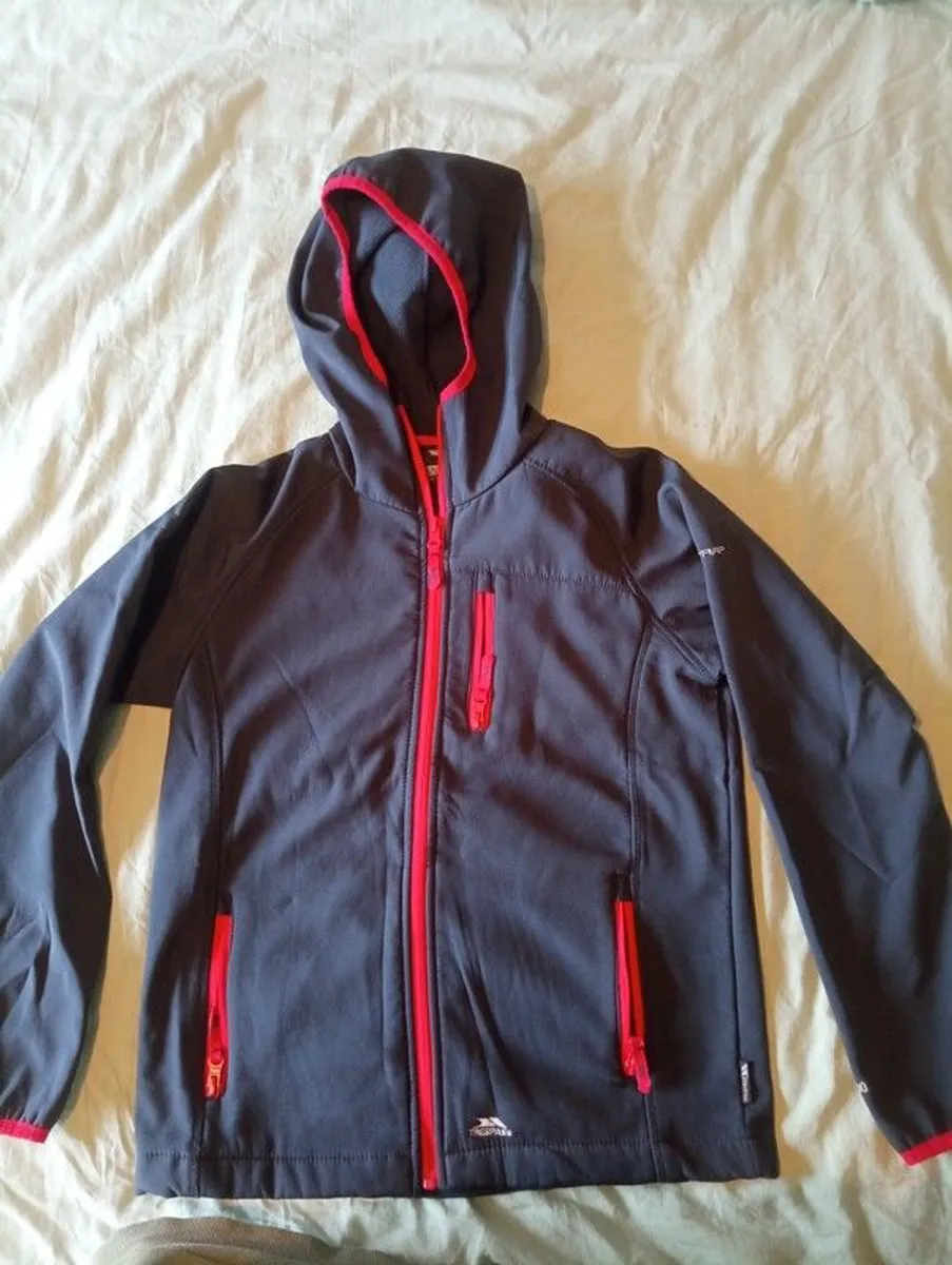 Trespass Rain Coat Boys age 11-12 - Image 1