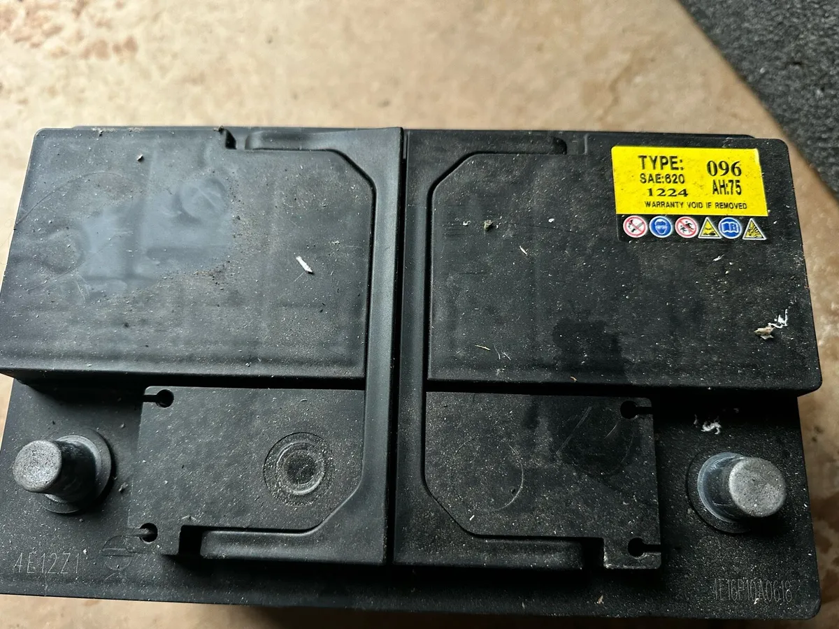 Car battery - Image 2