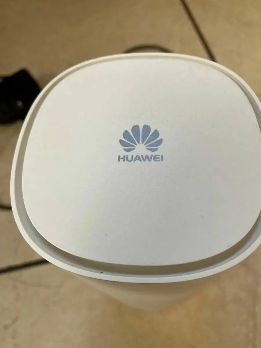 Huawei B528s-23a Wifi 4G Router - Image 2