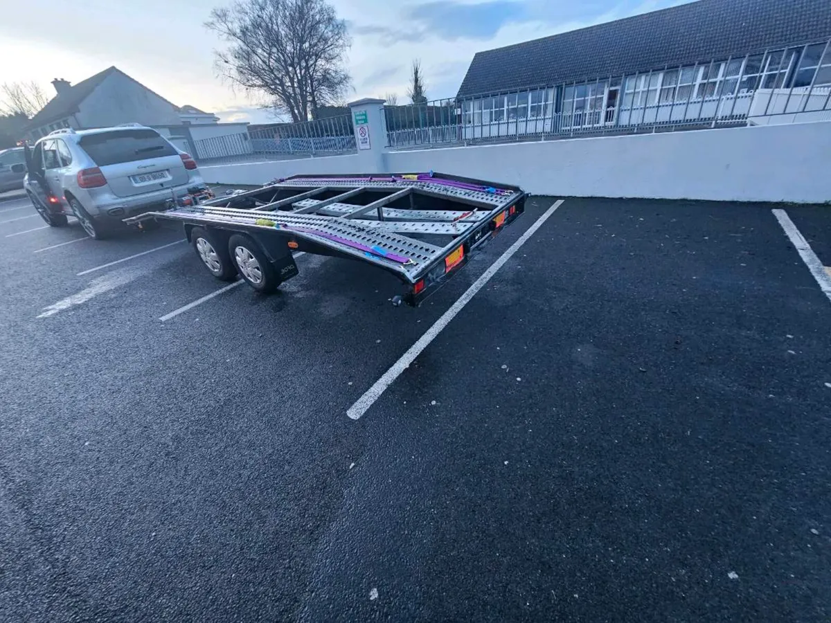 Car transporter - Image 2