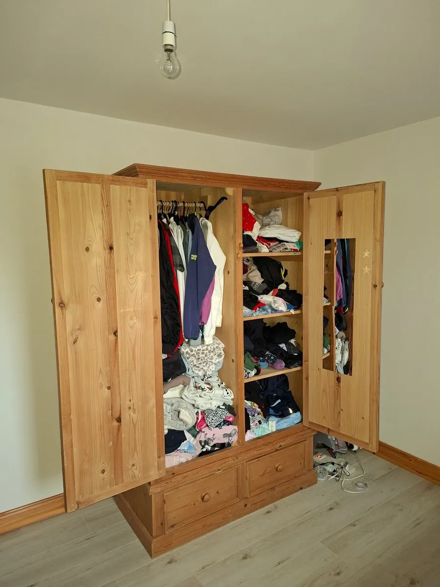 Wardrobe - Image 2