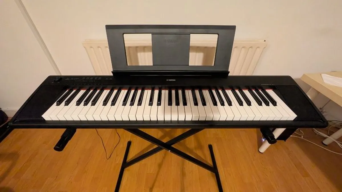 Yamaha Piaggero NP-12 Digital Piano with Stand - Image 1