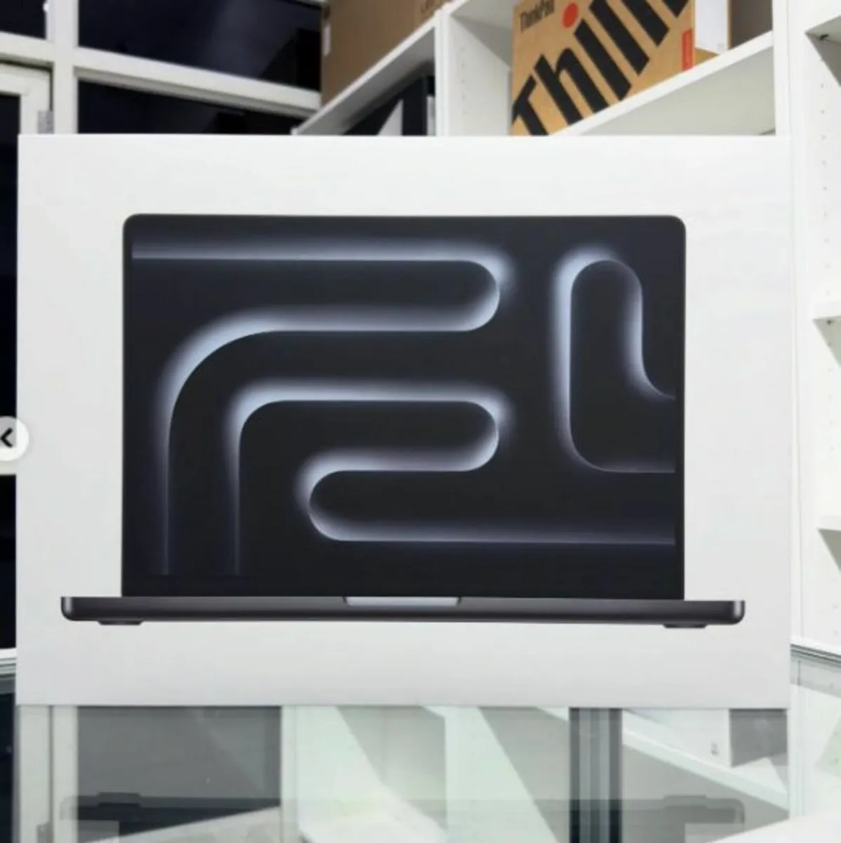 Macbook Pro M5 2025 Model 16GB 512GB UK Irish Mode