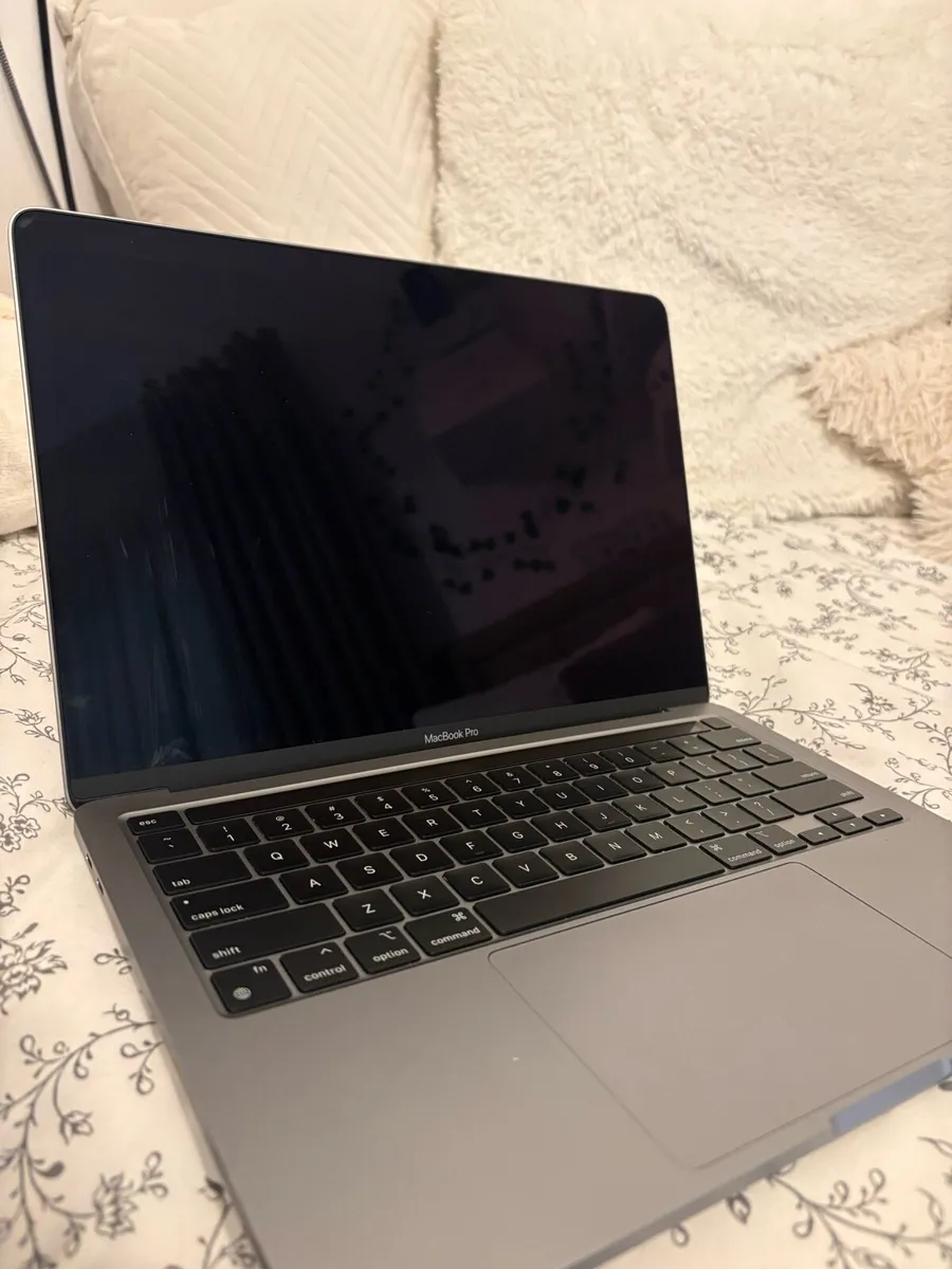 MacBook Pro M1 (look at description) - Image 1