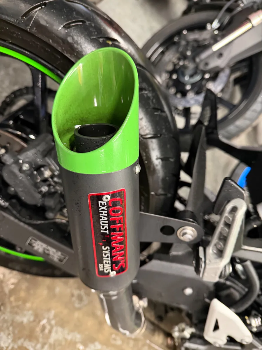 2024 Kawasaki Ninja 500. - Image 4