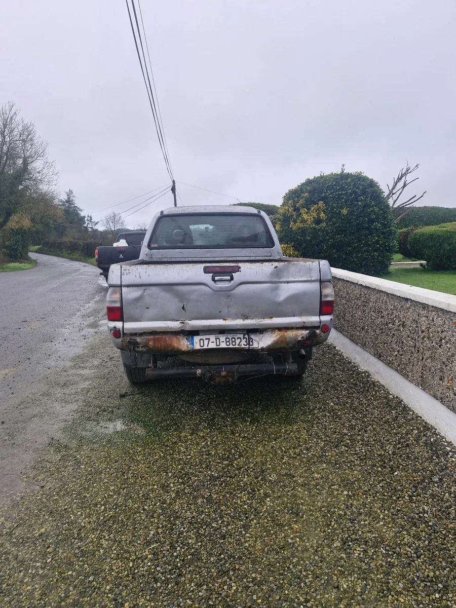 Mitsubishi L200 2007 - Image 2