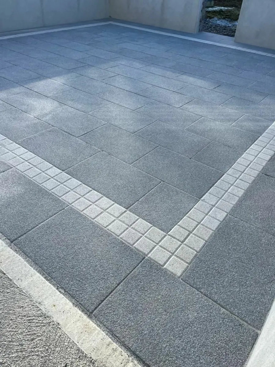 Newgrange Black Granite 400x400x40mm Job lot- 7.36 - Image 1