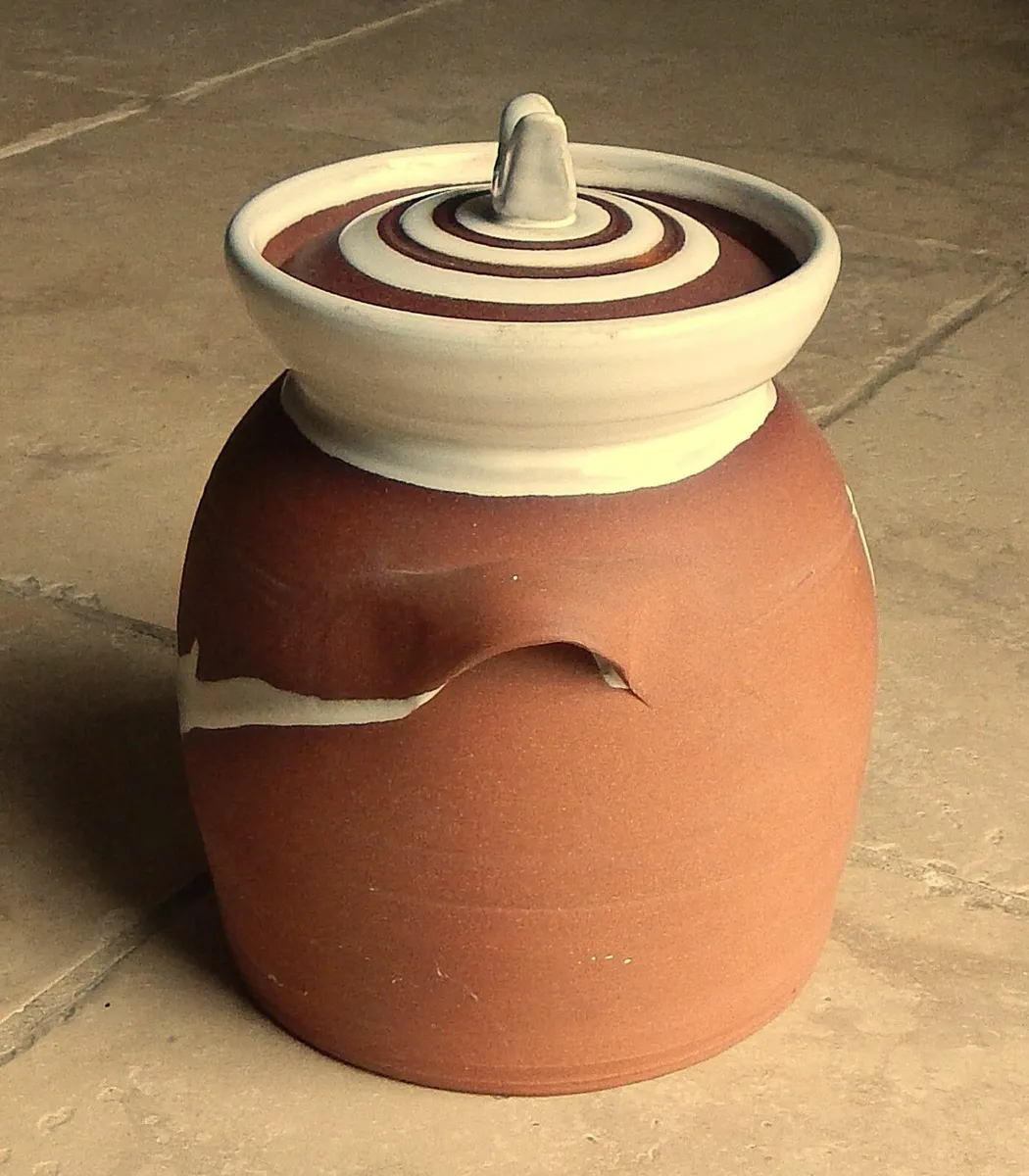 Large Stephen Pearce Pottery Canister - Image 4
