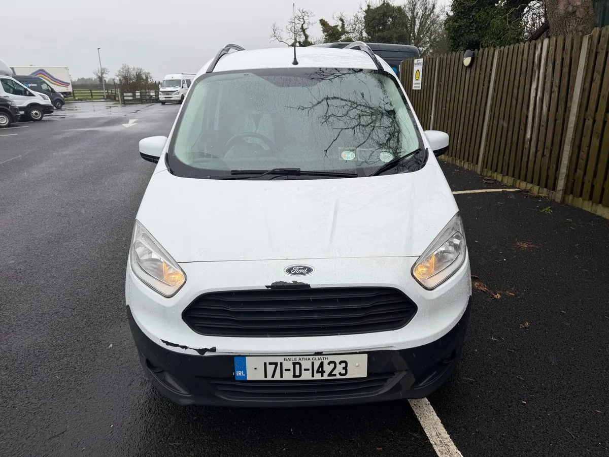 2017 Ford Transit Courier High Spec - Image 4
