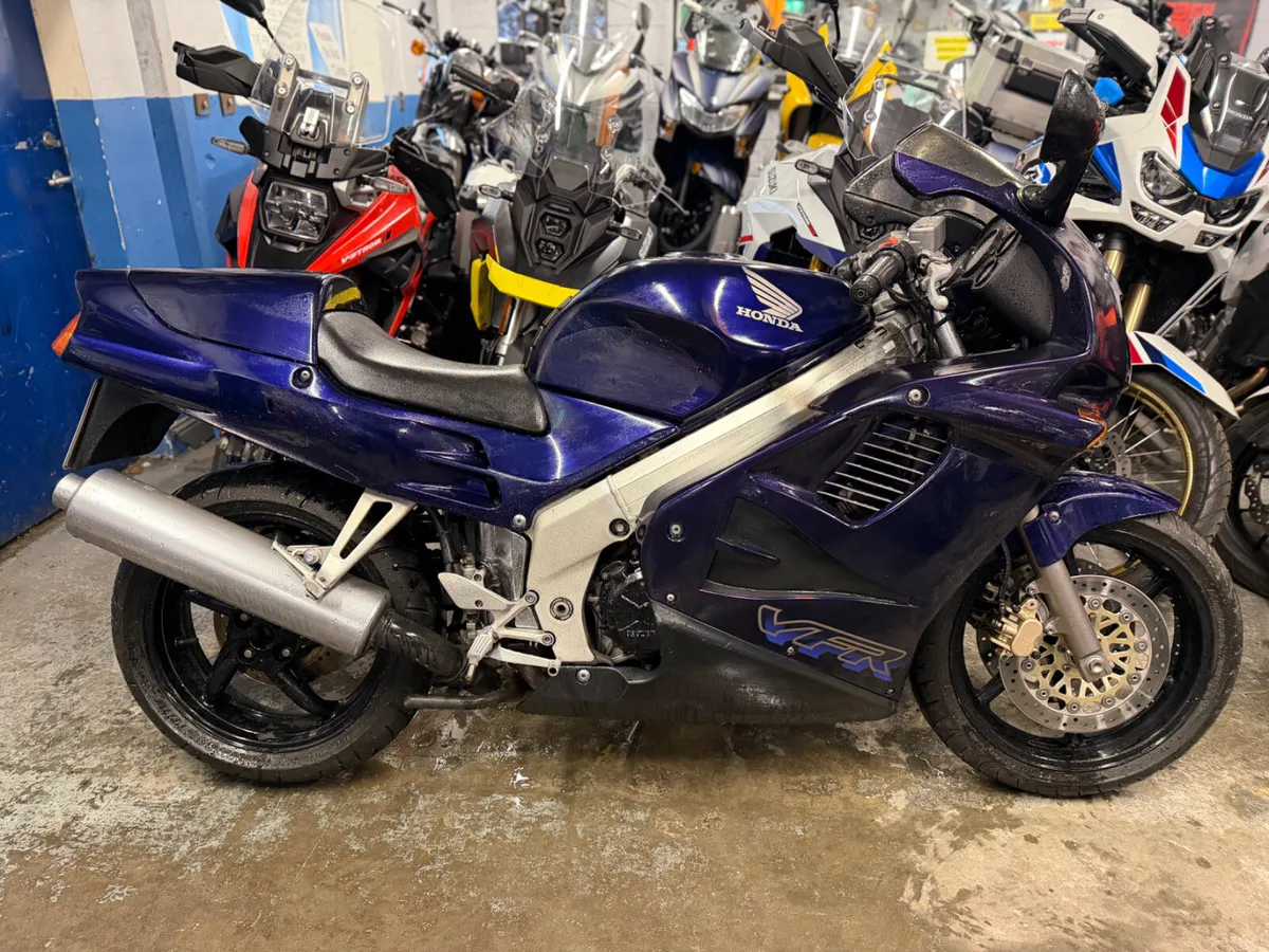 1997 Honda VFR750 - Image 1