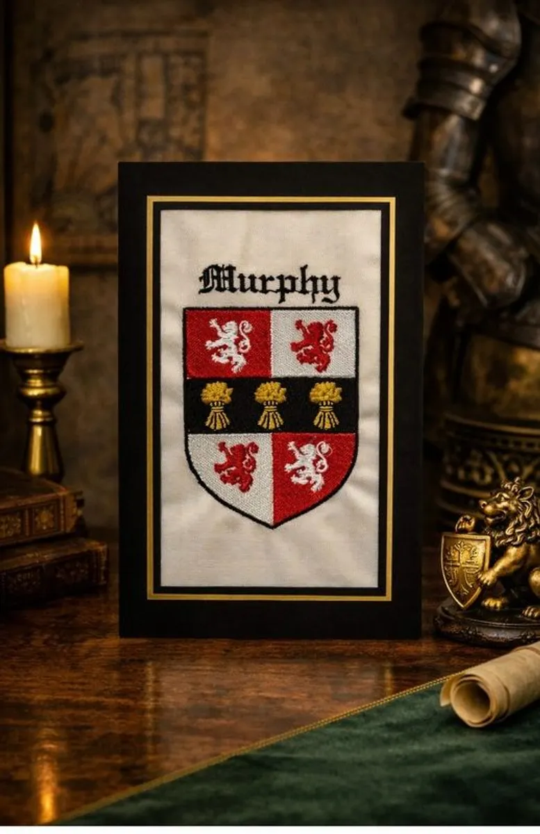 Embroidered family crest - Image 1