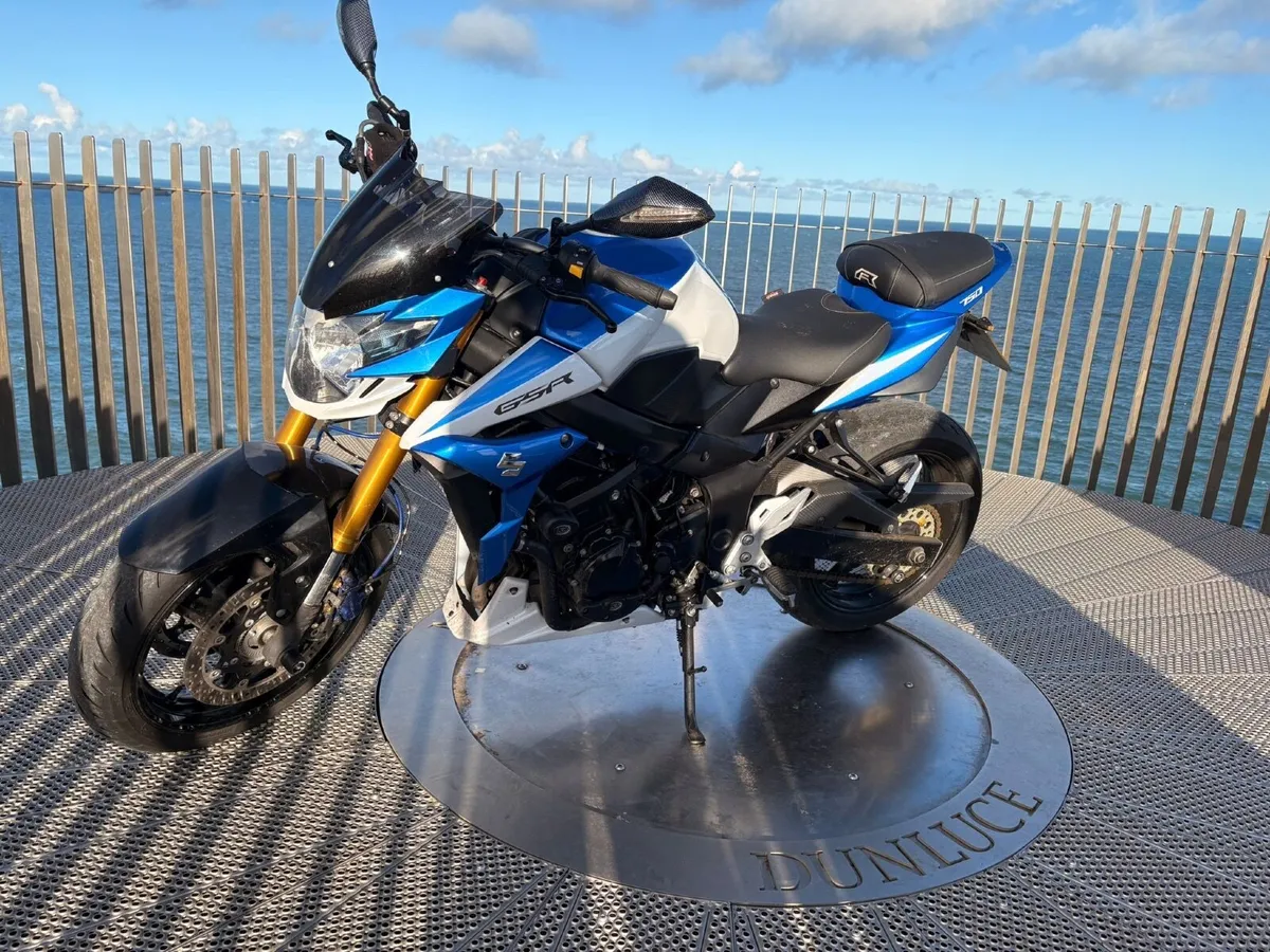 Suzuki GSR 2014 - Image 3