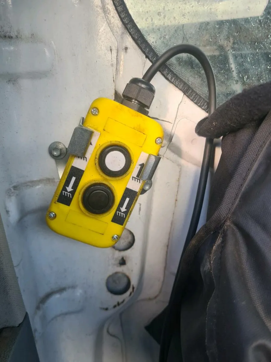 2017 ford transit tipper - Image 4