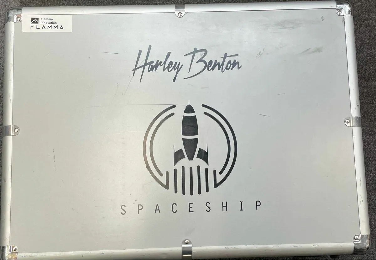 Harley Benton pedalboard + hard case - Image 4