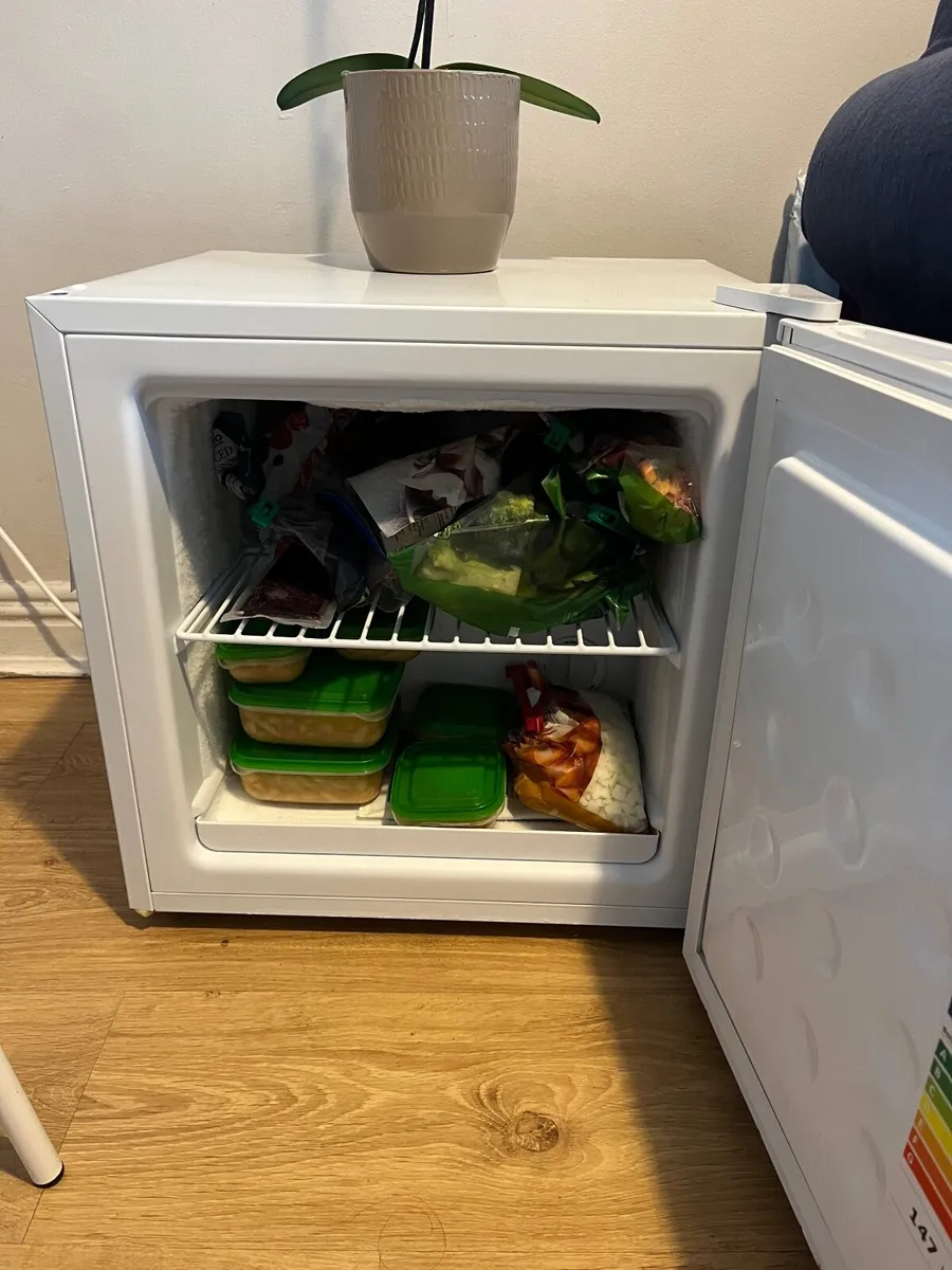 Belling under counter freezer - Image 2