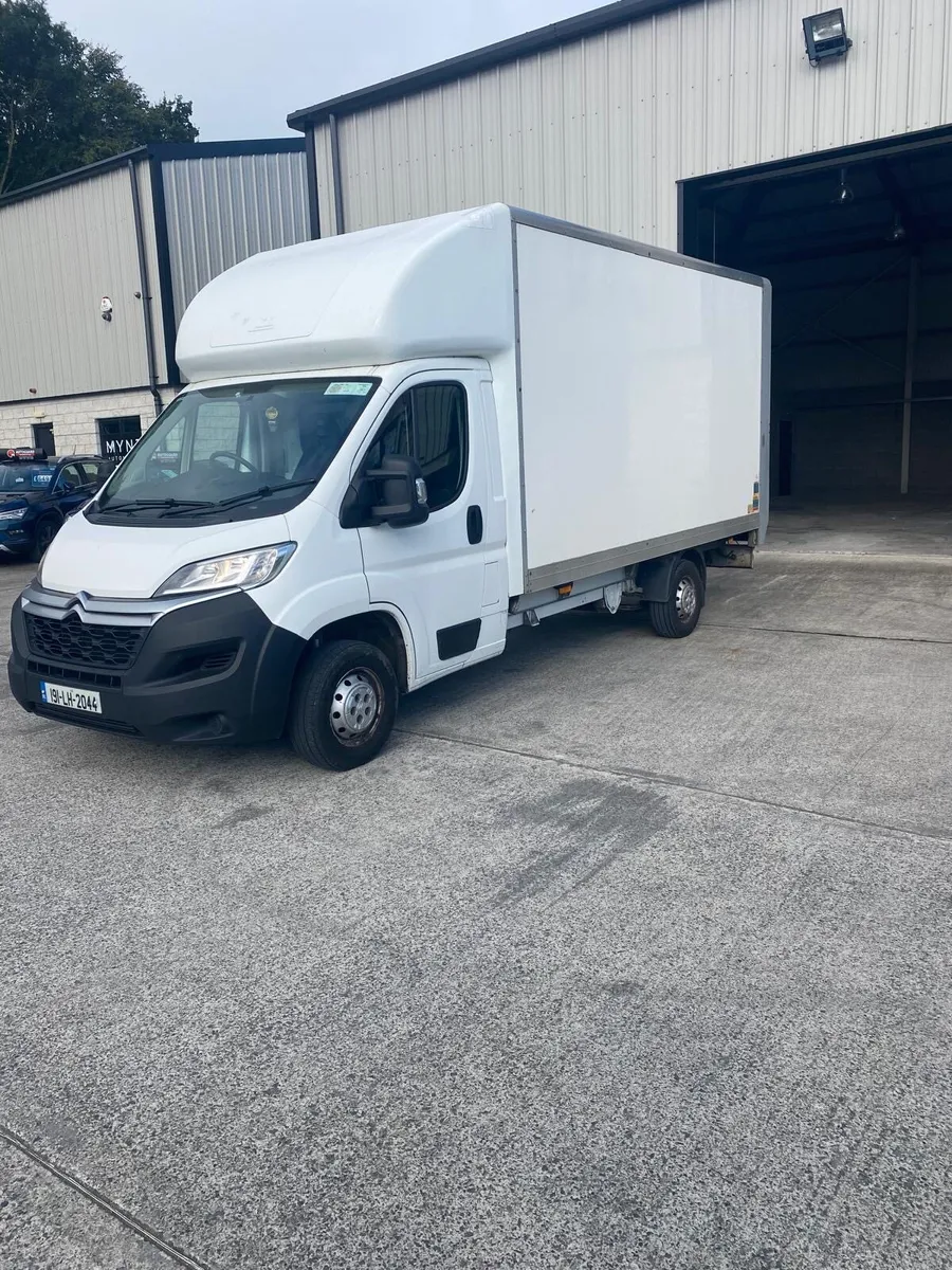 Citroen Relay LUTON 2019 - Image 2