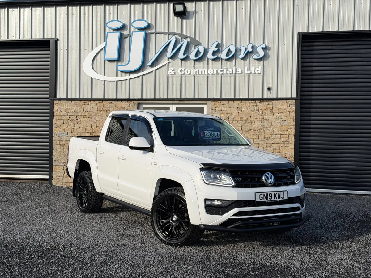 19 VOLKSWAGEN AMAROK A33 3.0 V6 BLACK EDITION - Image 1