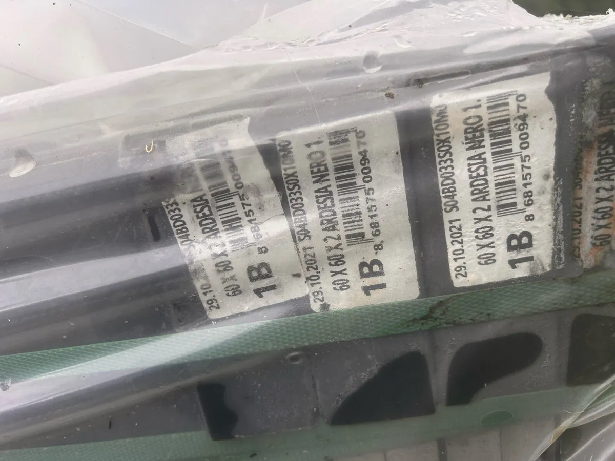 Ardesia Nero Porcellain tiles - Image 2