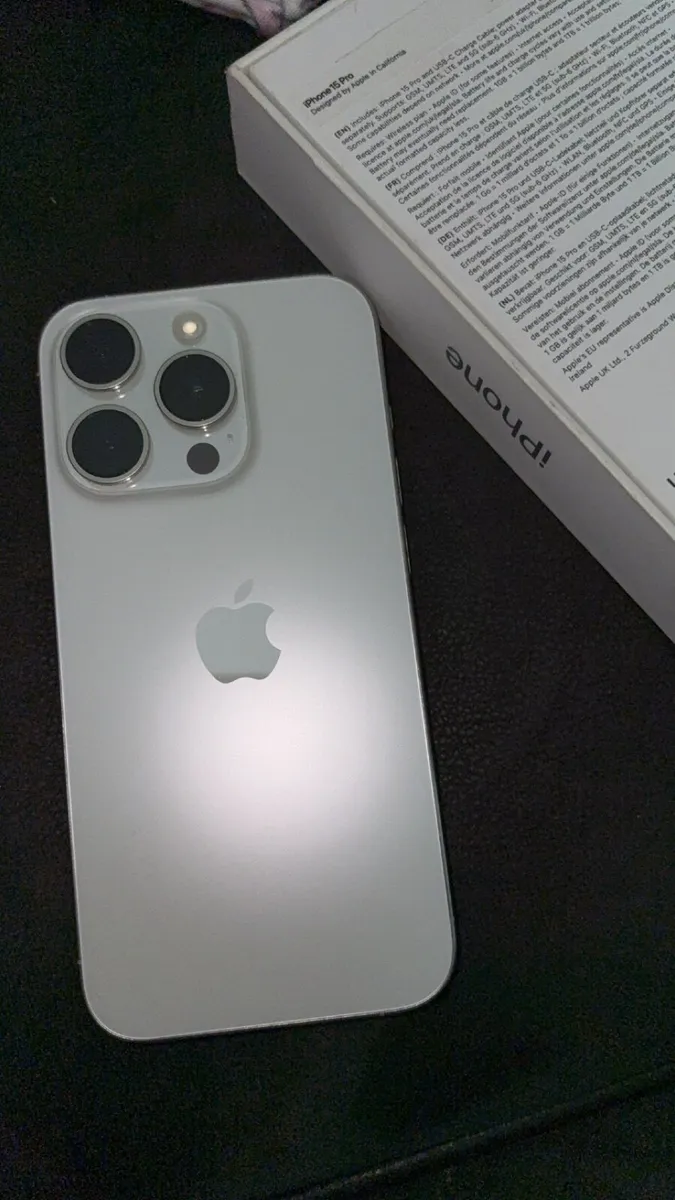 iPhone 15 pro - Image 2