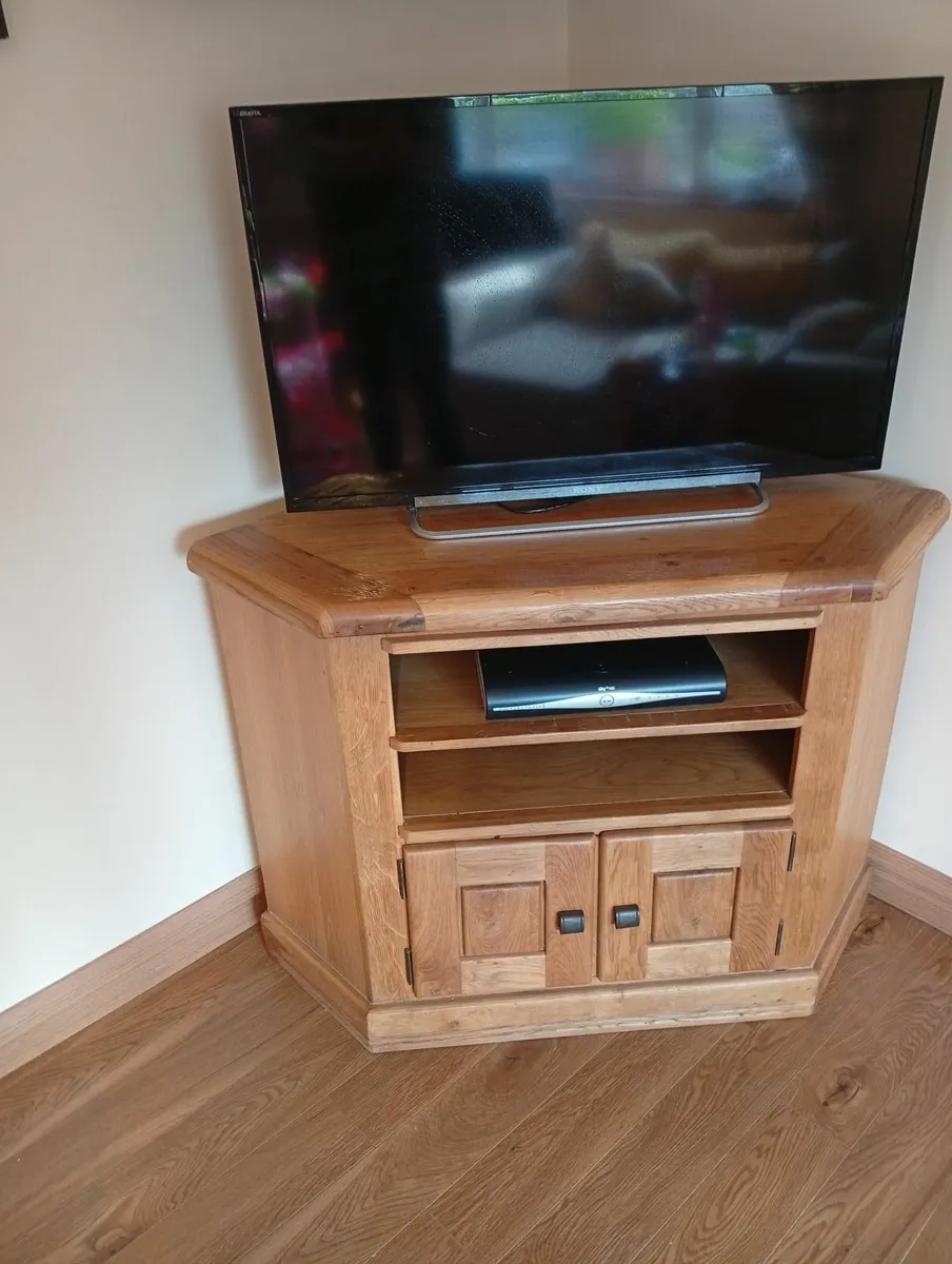 TV Corner Cabinet - Image 1