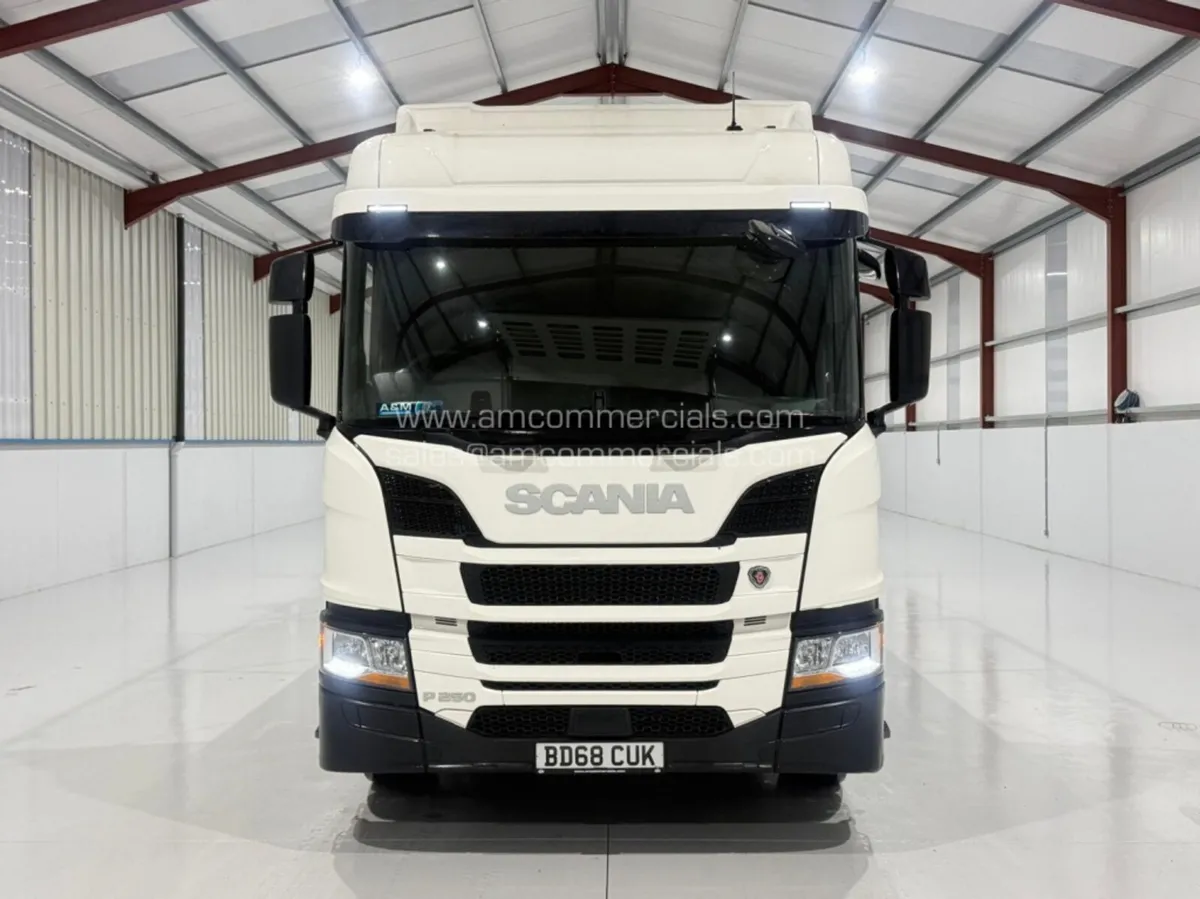SCANIA P250 18 TON BEAVERTAIL - Image 2