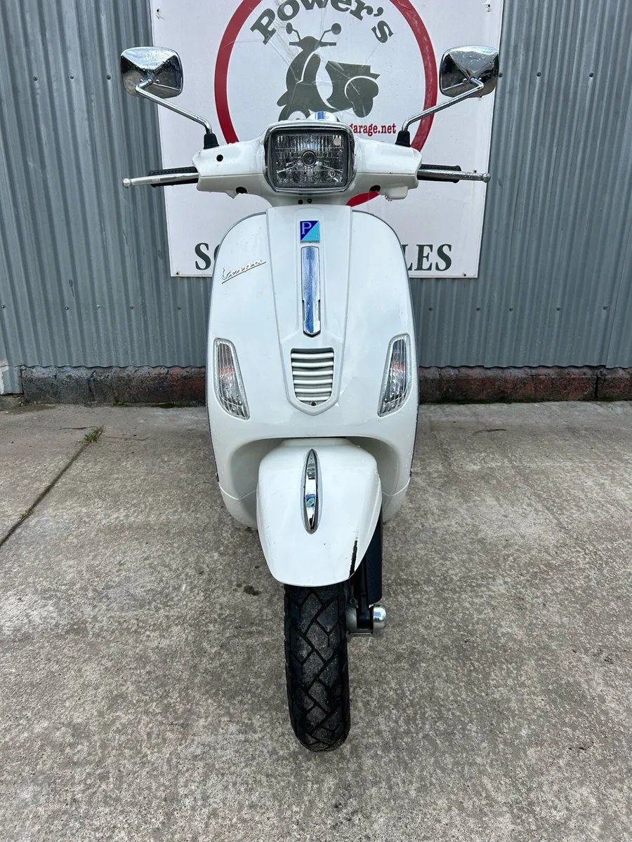 2010 Vespa S50 with 245 km - Image 3