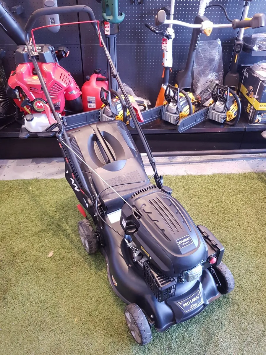 PRO-LAWN PUSH LAWNMOWER FOR SALE - Image 1