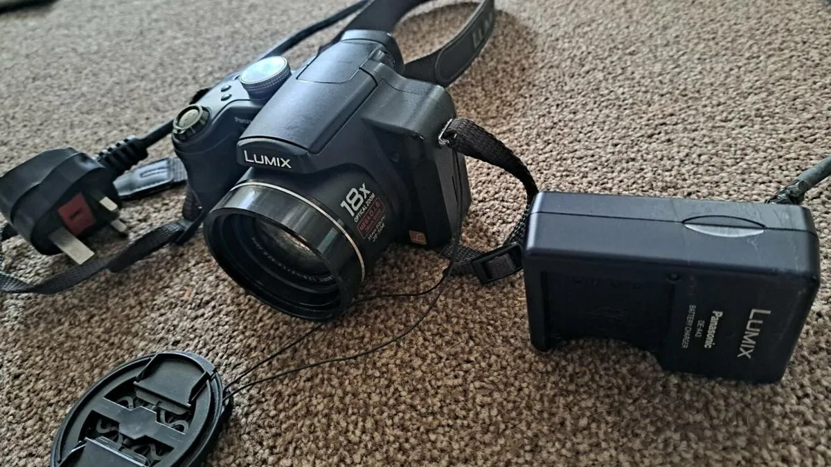Panasonic Lumix DMC-FZ18 - Image 3