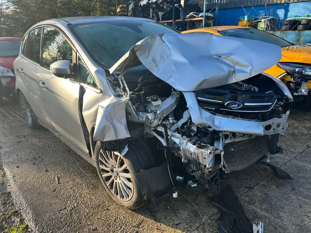 2015 Ford cmax titanium for breaking