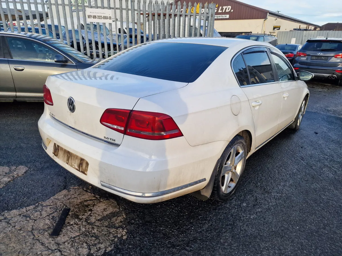 11 VW PASSAT  2.0 TDI (CFF) FOR BREAKING - Image 4