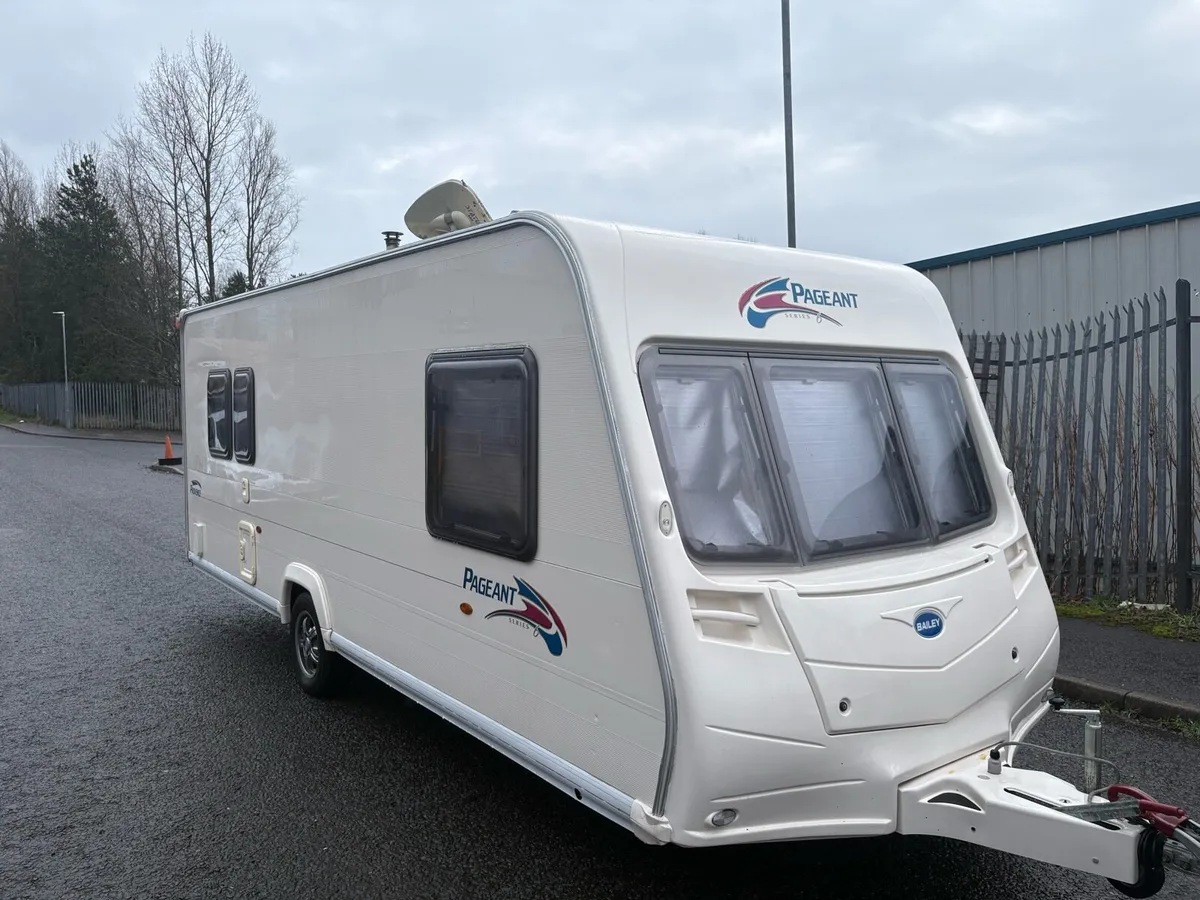 Caravan - Image 1