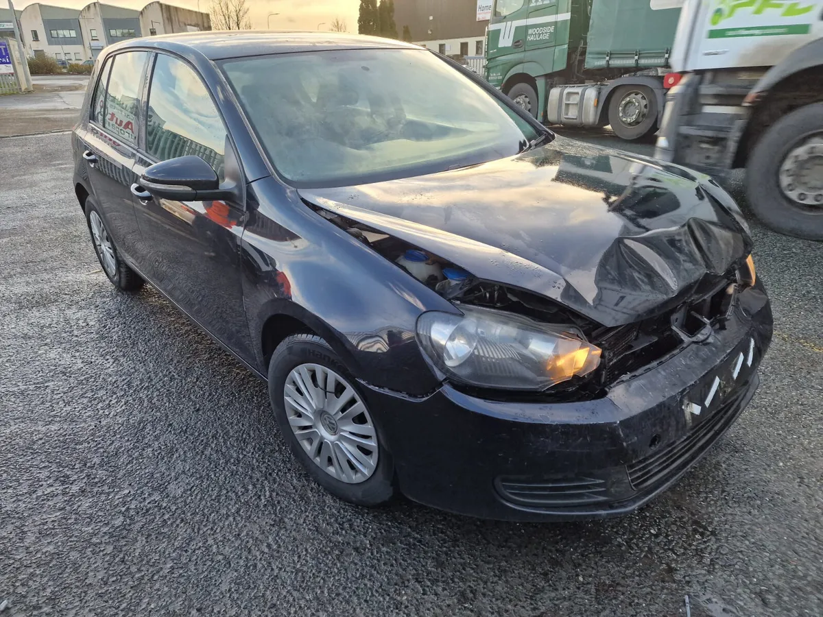 12 VOLKSWAGEN GOLF  1.6 TDI (CAYC) FOR BREAKING - Image 1