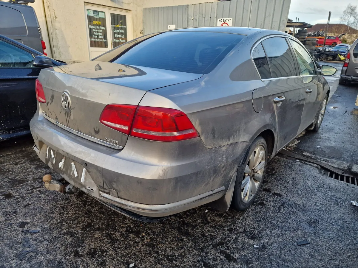 13 VW PASSAT  2.0 TDI (CFFB) FOR BREAKING - Image 4